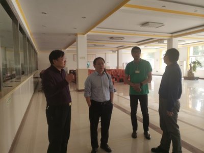 濟(jì)南大學(xué)專家組對(duì)泰山區(qū)旅游業(yè)發(fā)展進(jìn)行現(xiàn)場(chǎng)指導(dǎo)