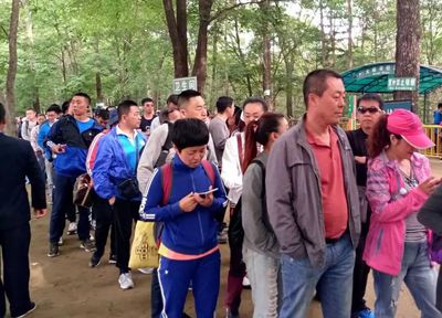 【生態(tài)旅游】練好管理內(nèi)功 提升服務(wù)能力 鳳凰山景區(qū)&ldquo;筑巢引鳳&rdquo;迎來(lái)夏季游開(kāi)門紅